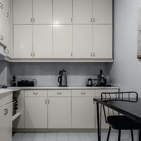 Spacious Sisli Heaven 4br Central Stylish Retreat Istanbul