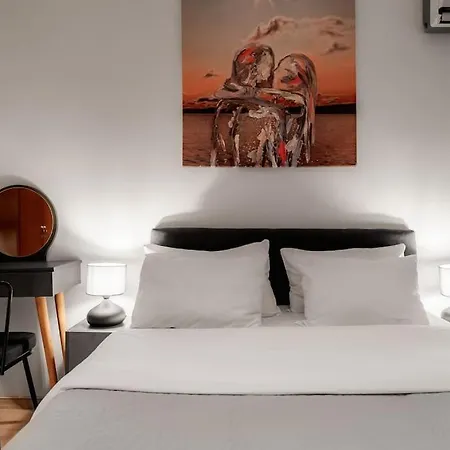 Spacious Sisli Heaven 4br Central Stylish Retreat