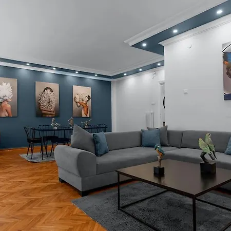 Apartment Spacious Sisli Heaven 4br Central Stylish Retreat Istanbul